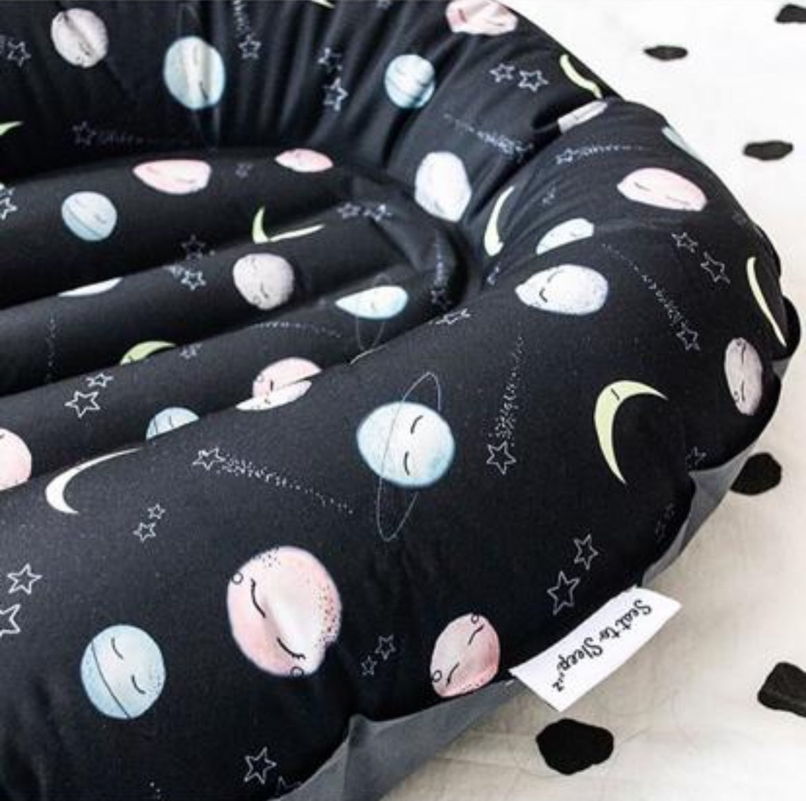 Travel Nest Inflatable Cushion – Seat to Sleep