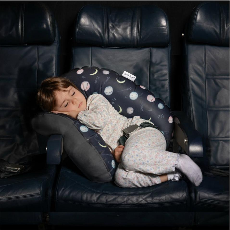 Travel Nest Inflatable Cushion